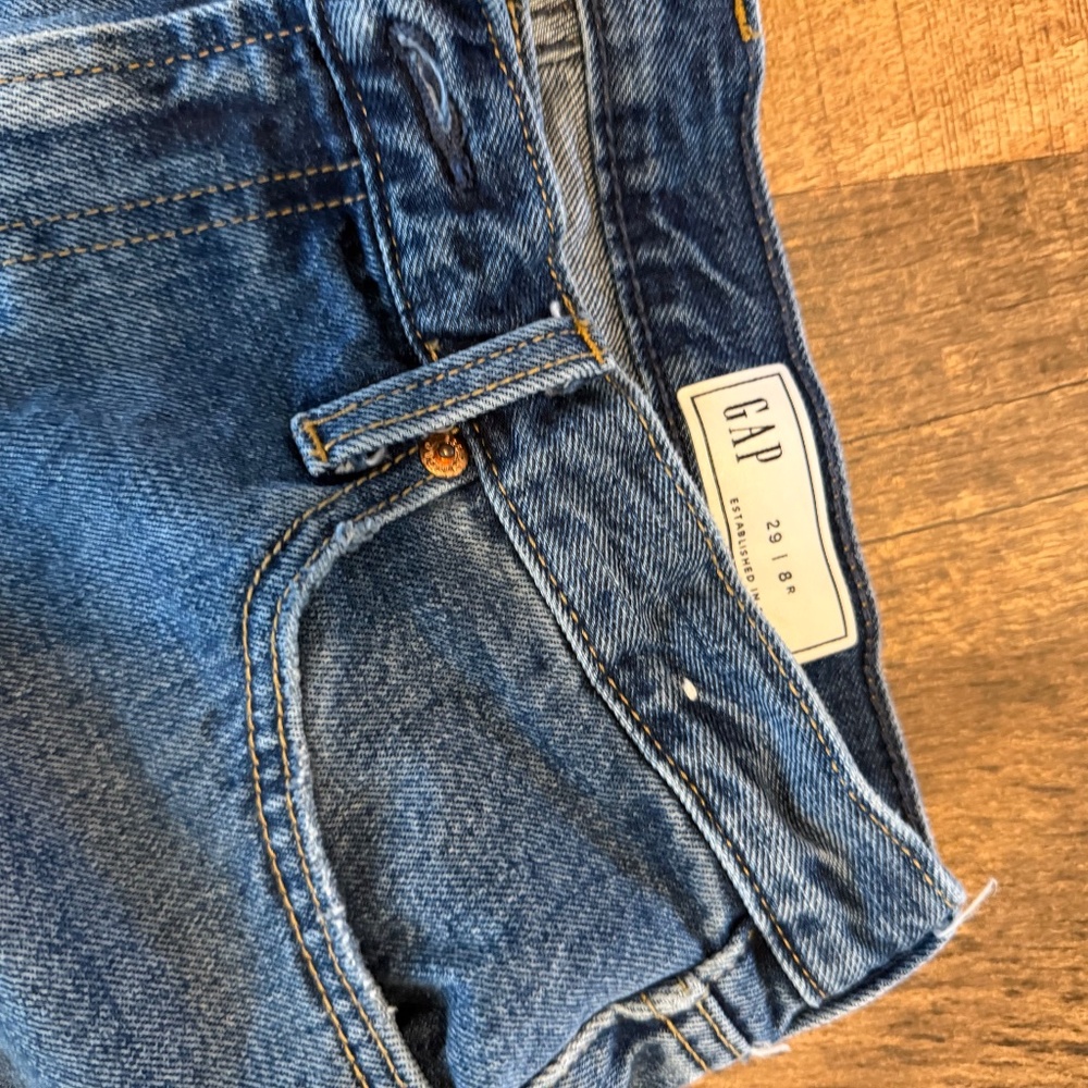 Gap Mid Rise Rigid Straight Jean - Picture 3 of 3